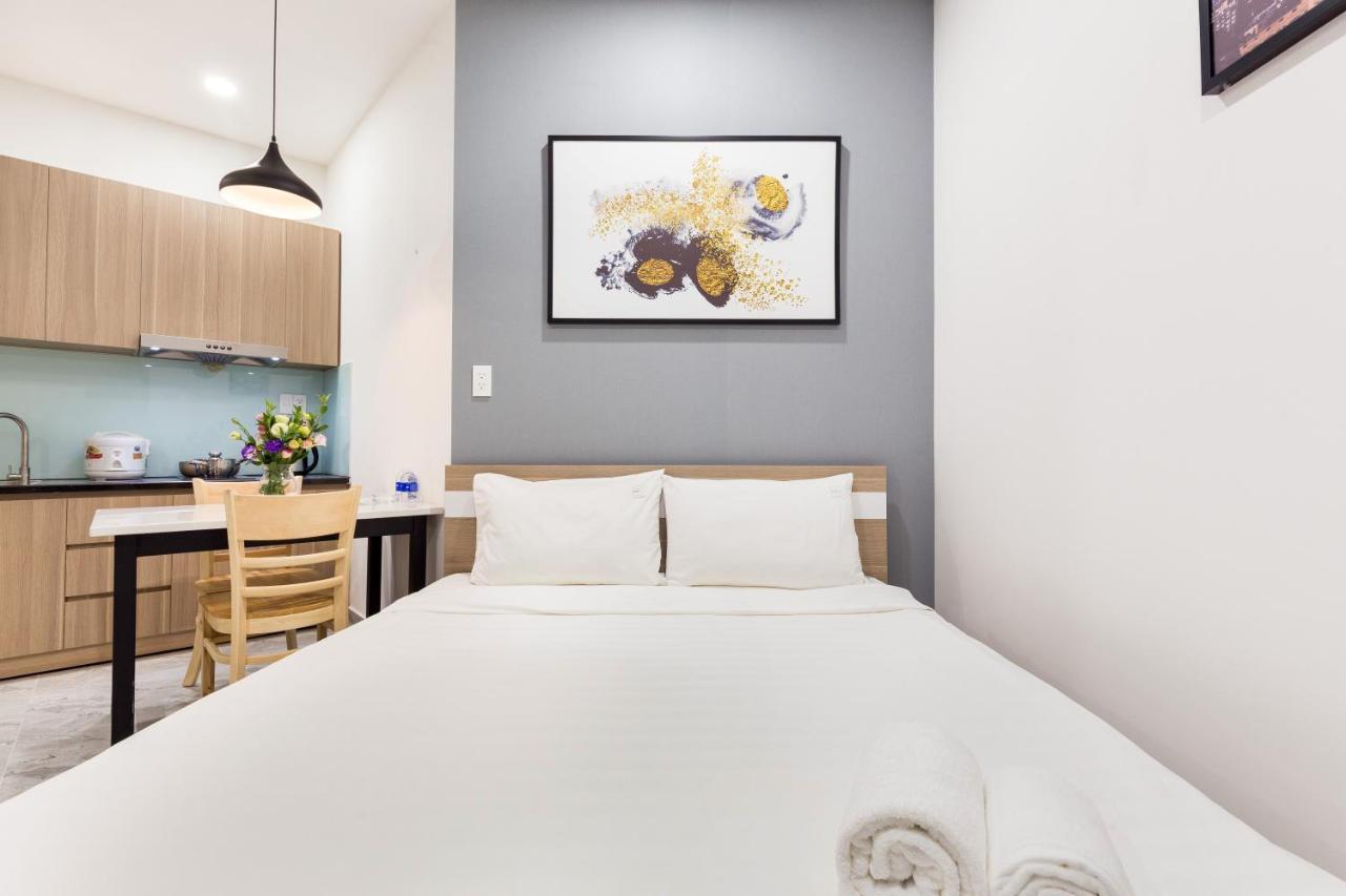 Yours Studio Airport Hotel Ho Şi Min Exterior foto