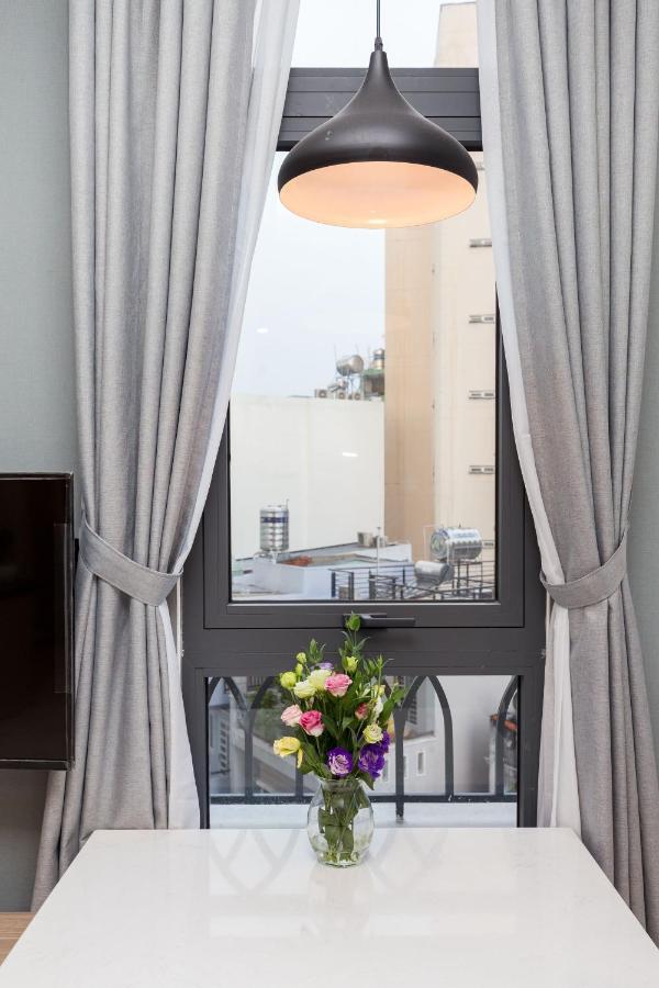 Yours Studio Airport Hotel Ho Şi Min Exterior foto