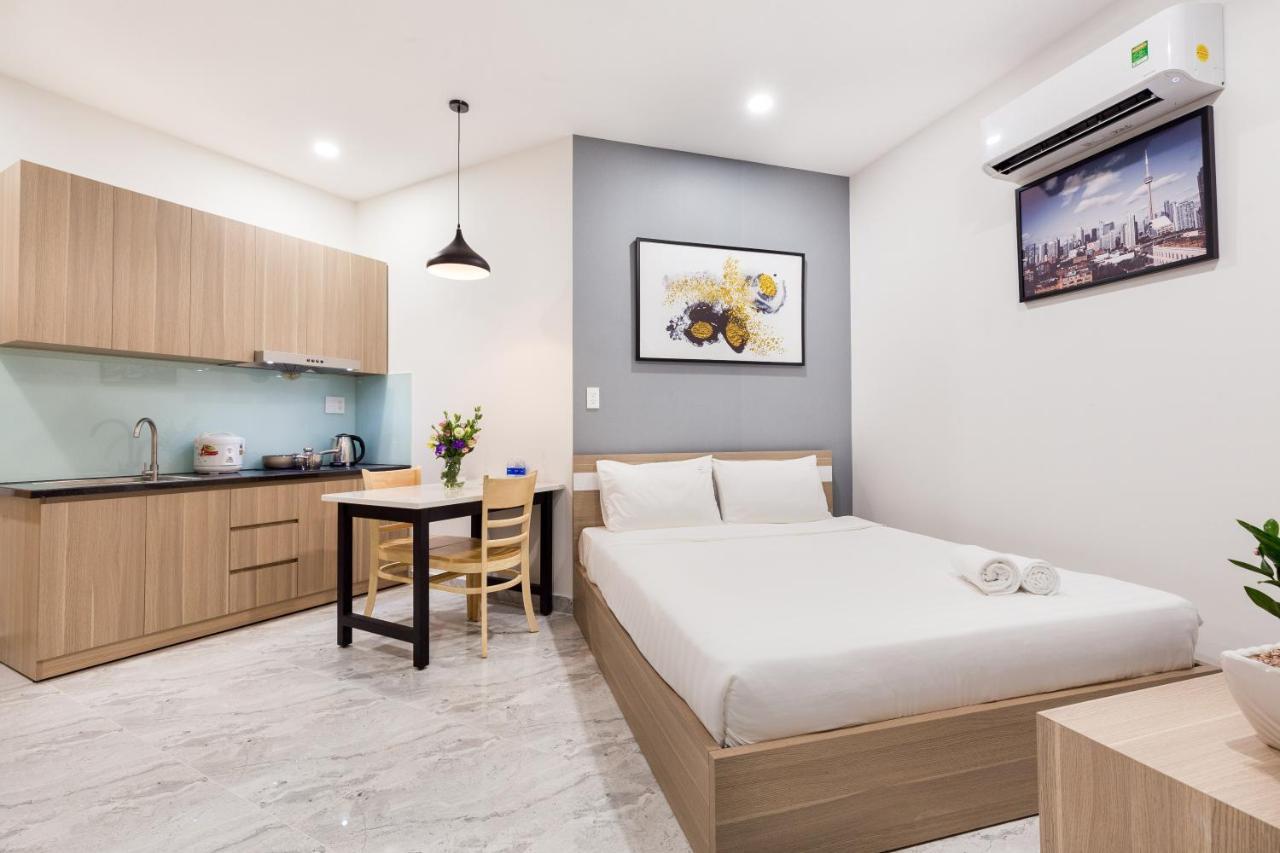 Yours Studio Airport Hotel Ho Şi Min Exterior foto