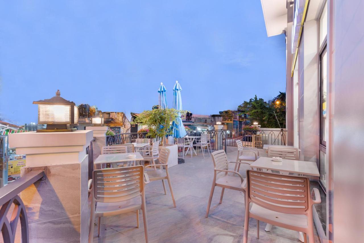Yours Studio Airport Hotel Ho Şi Min Exterior foto